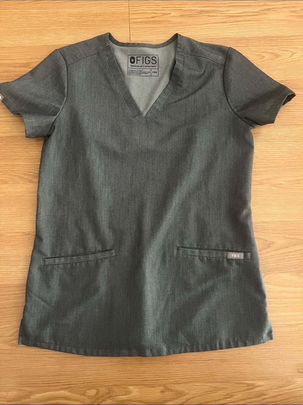 FIGS V-Neck Casma Scrub Top™ -Charcoal